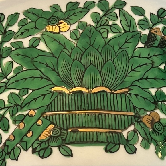 Vintage Gold Imari Serving Bowl Hand Decorated in Green|Gold|White Porcelain - Picture 12 of 12